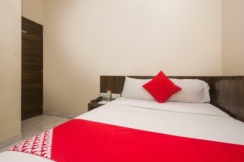 Oyo 8193 Hotel Pearl View Mumbai Ngoại thất bức ảnh